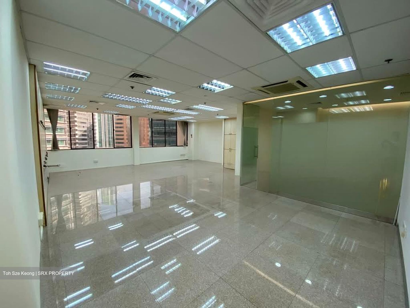 International Plaza (D2), Office #575881931